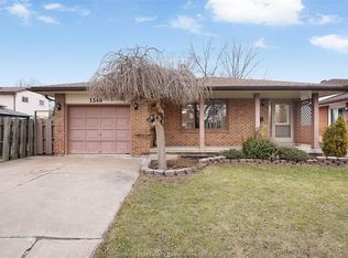1340 Azalia Cres, Windsor, ON N8W 5C8