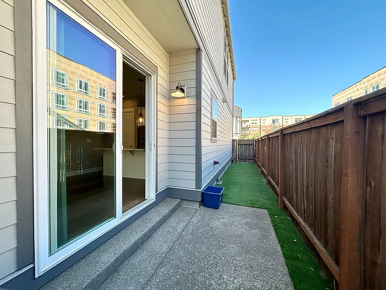 11571 SW Barber St — Photo 14