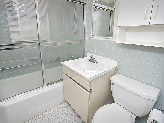 5th image of 20 Gibson Ave APT 1A