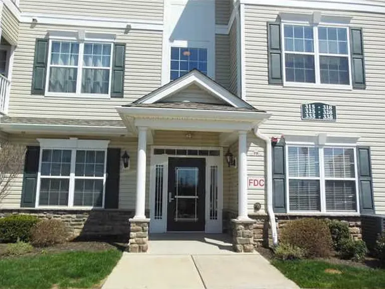 327 Mill Pond Way #327 — Photo 7