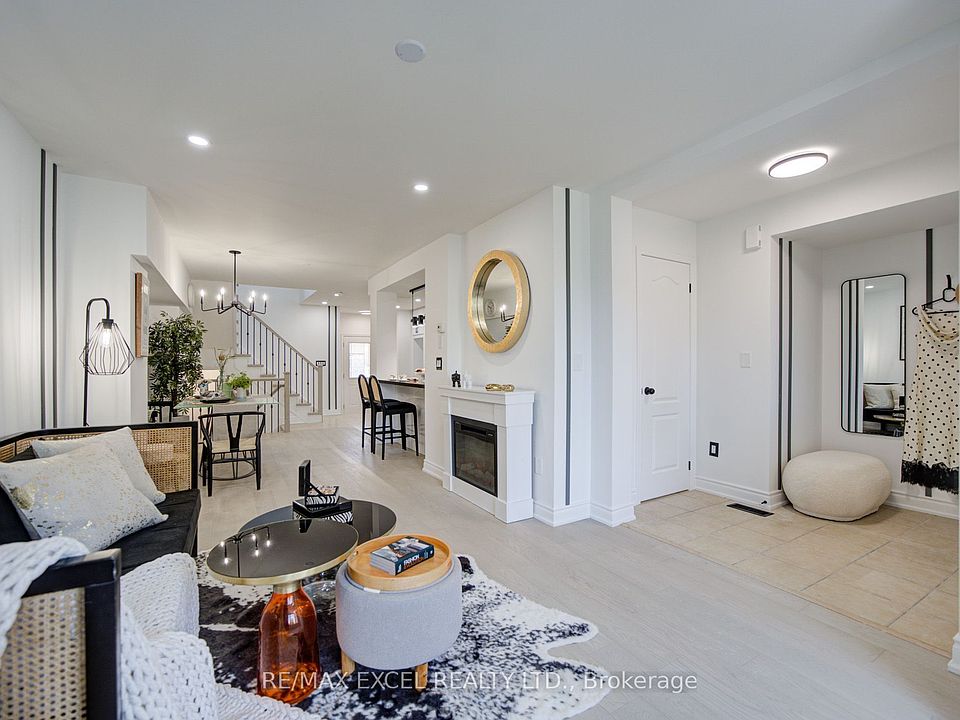 1st image of 454 Bur Oak Ave