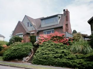 2564 Constance Dr W, Seattle, WA 98199