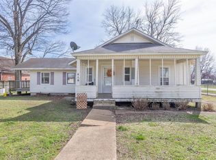 416 3rd St, Fisk, MO 63940
