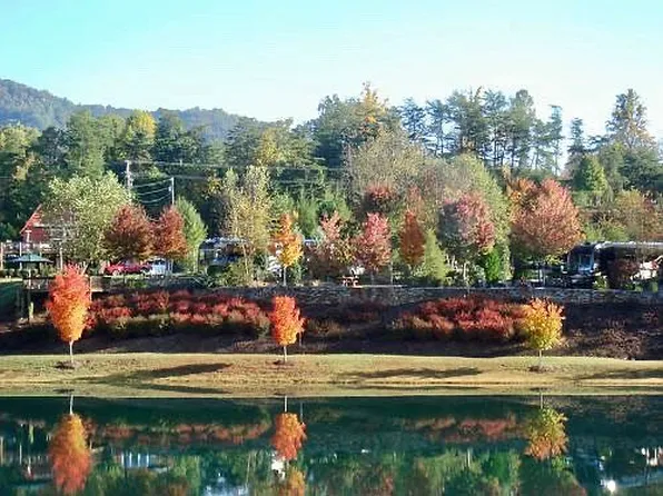 110 Cornell Cir, Lake Lure, NC 28746