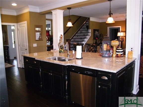 3rd image of 66 White Oak
