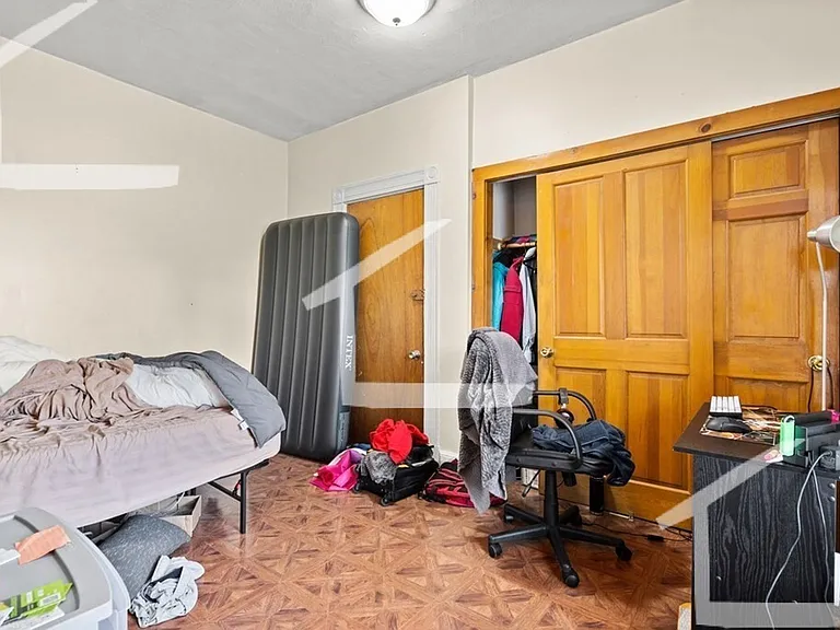34 Foster St #1 — Photo 5