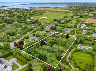 946 Ocean Rd, Water Mill, NY 11976