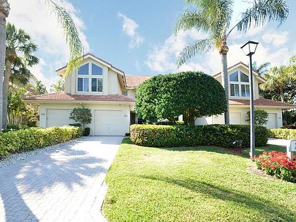 Home For Sale In Broken Sound