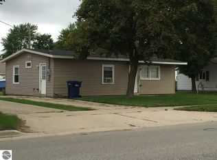 718 Rose St, Traverse City, MI 49686