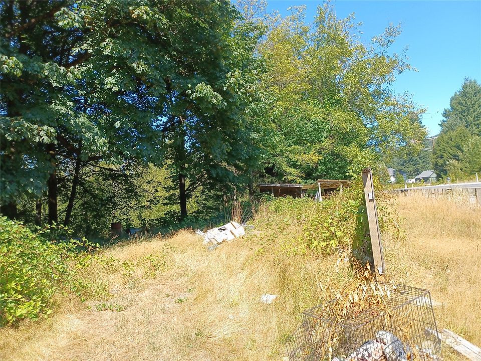 2nd image of 12321 State Route 530 NE