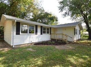 1201 N Fulbright Ave, Springfield, MO 65802