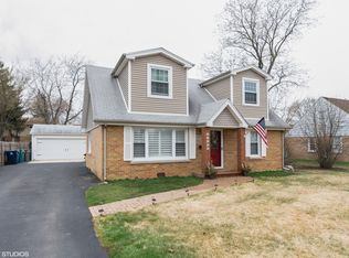 10906 Parkside Ave, Chicago Ridge, IL 60415