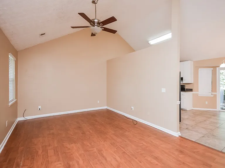 130 Branchwood Dr — Photo 7