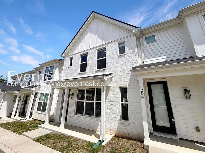 207 Jeffries Way — Photo 8