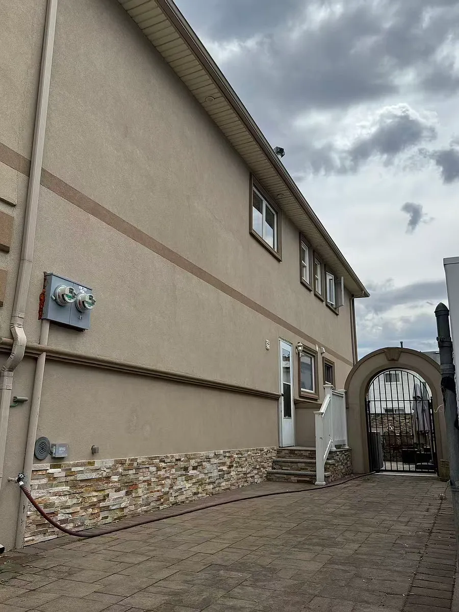 Building Photo - 158 Malone Ave #1