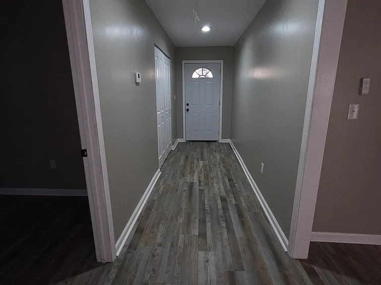 440 E Deaderick St — Photo 16