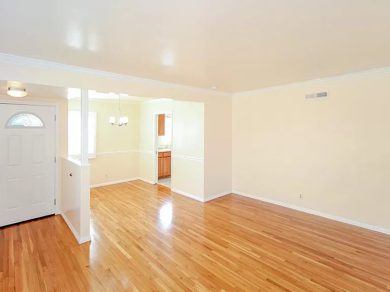 10667 Hallwood Dr — Photo 14