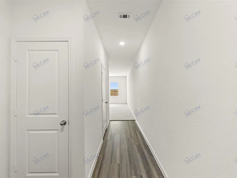 5919 Sahara Dr — Photo 3