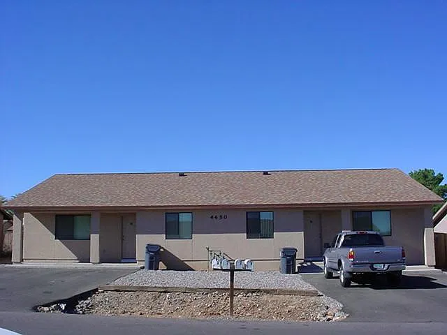 4450 E Canyon Trl