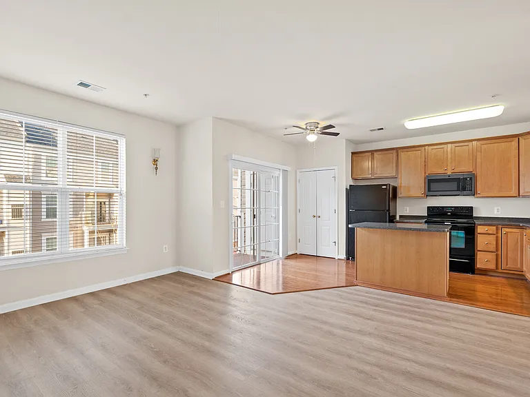 5530 Capital Gateway Dr #404 — Photo 7