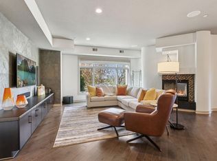 555 Oak Ridge Pl APT 150, Hopkins, MN 55305