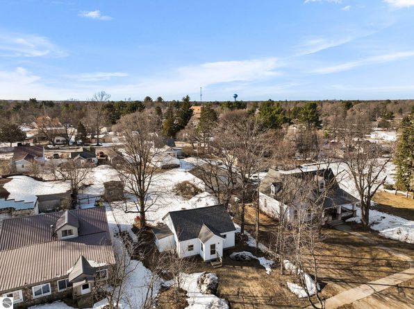 314 S Coral St, Kalkaska, MI 49646