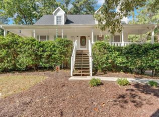 911 Maplelake Dr, Acworth, GA 30101