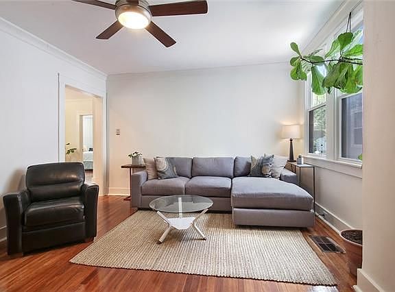 4th image of 411 Lowerline St APT A