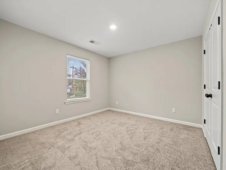2845 Yale Ave — Photo 21