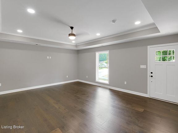 4th image of 4105 Handley Ave