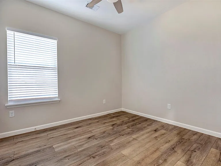 4837 Paula St #A — Photo 18