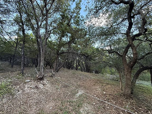 4th image of 20900 Little Ln