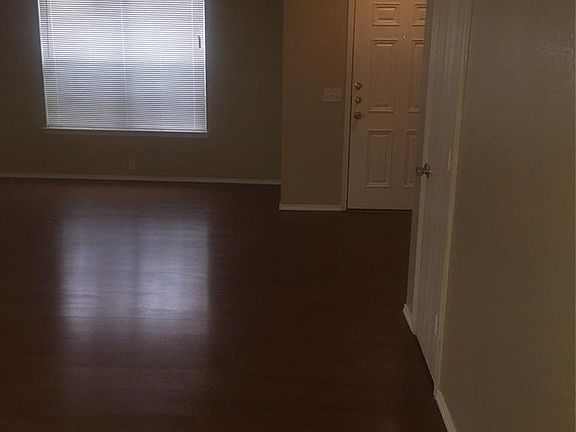 4th image of 1105 Beechwood Dr