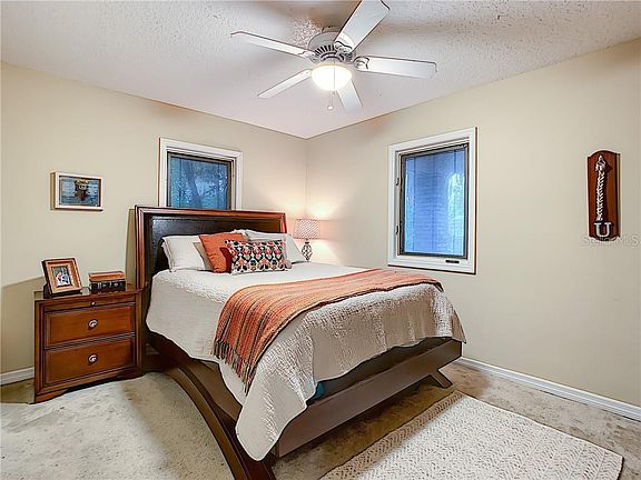 4th image of 721 Hayden Ln #721
