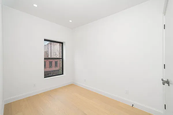 Bedroom, photo 4