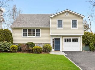 65 Intervale Pl, Rye, NY 10580