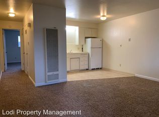 312 E Oak St APT B, Lodi, CA 95240