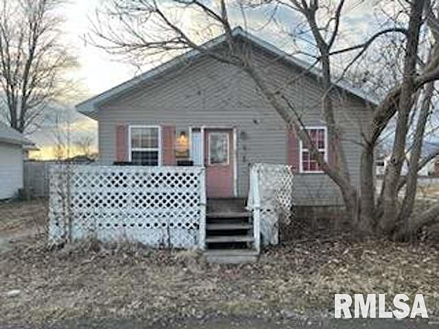 1st image of 211 N Douglas St