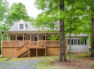 272 Fair Oaks Dr, Scottsville, VA 24590