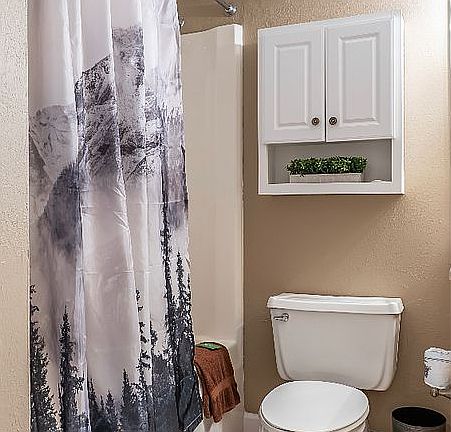 3rd image of 306 Baskins Creek Rd #102