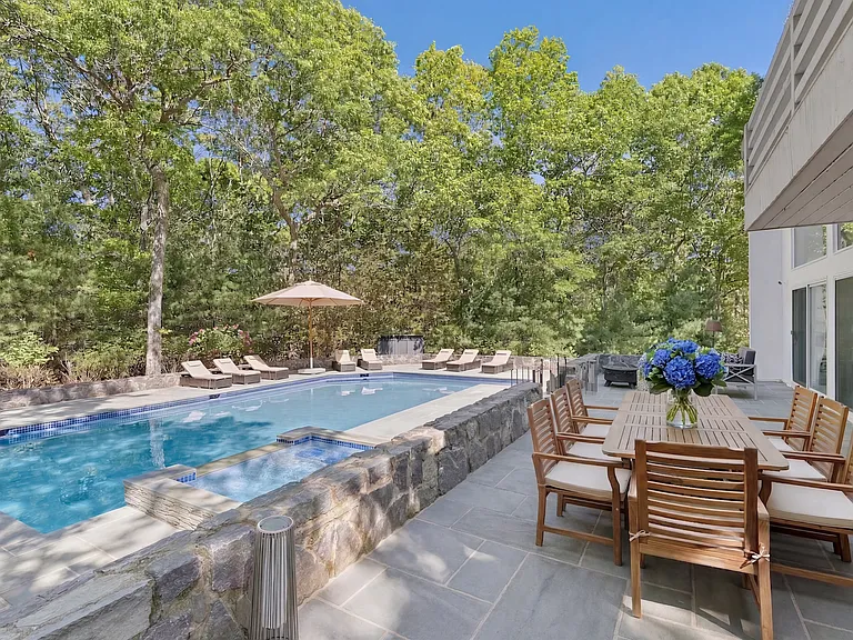 715 Hands Creek Rd — Photo 14