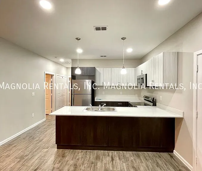 3200 S Colt Ln #8 — Photo 3