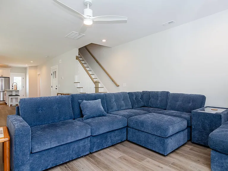 902 2nd St S #2 — Photo 13