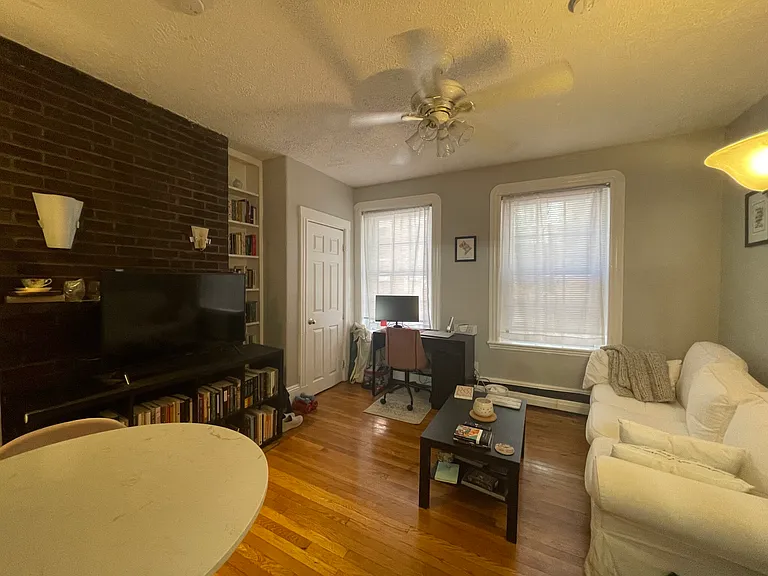 41 Anderson St #1-1A — Photo 3