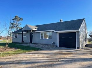 2385 Baldwin Rd, Fenton, MI 48430