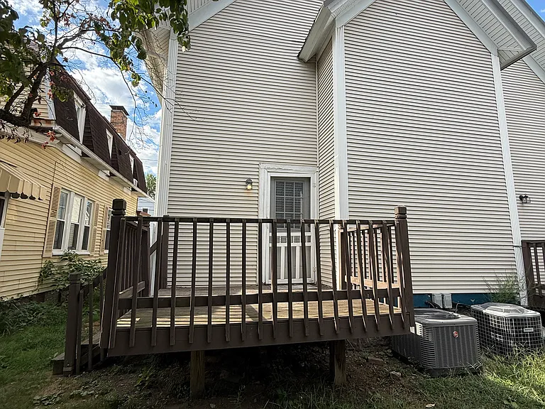 329 Reno St — Photo 13