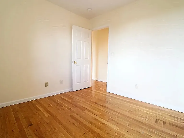 133 Hillside Pl #2D — Photo 6