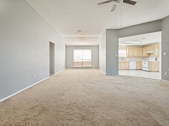 5th image of 330 Mesquite Hill Dr