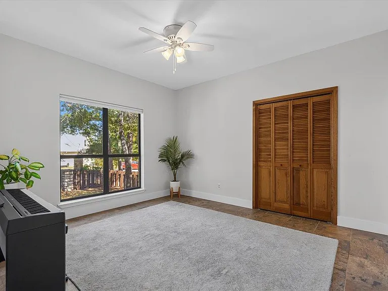 116 Lei Ct — Photo 14