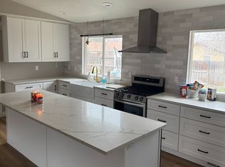 8982 S Ida Ln, Sandy, UT 84093